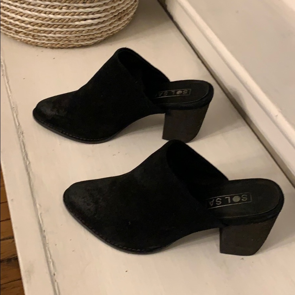 Solsana Black Mules